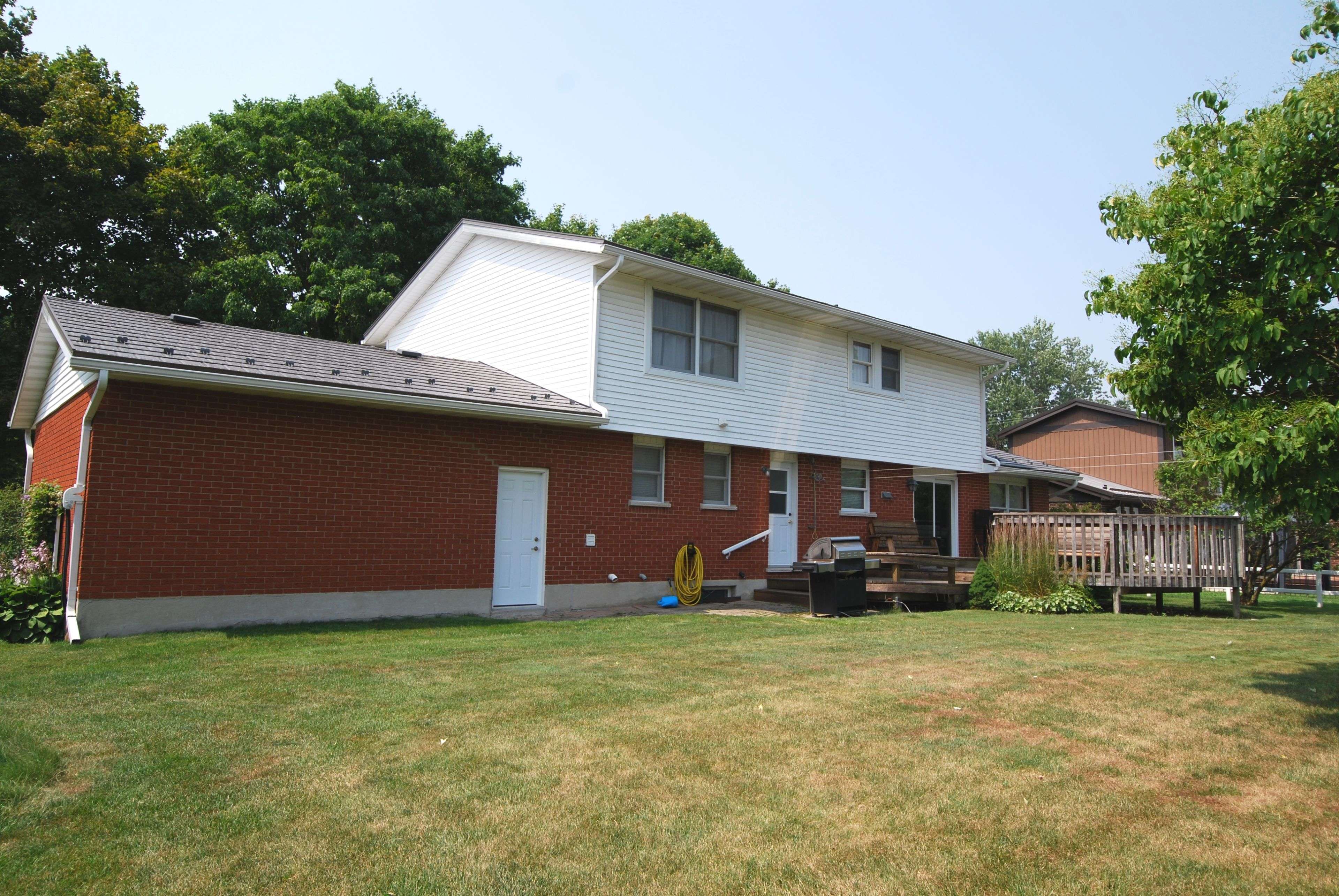 Minto, ON N0G 1Z0,62 King ST N