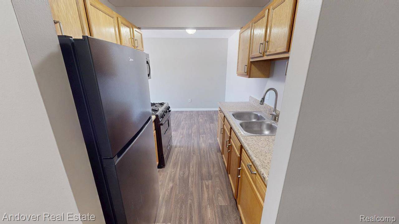 Dundee, MI 48131,500 E MONROE ST #304