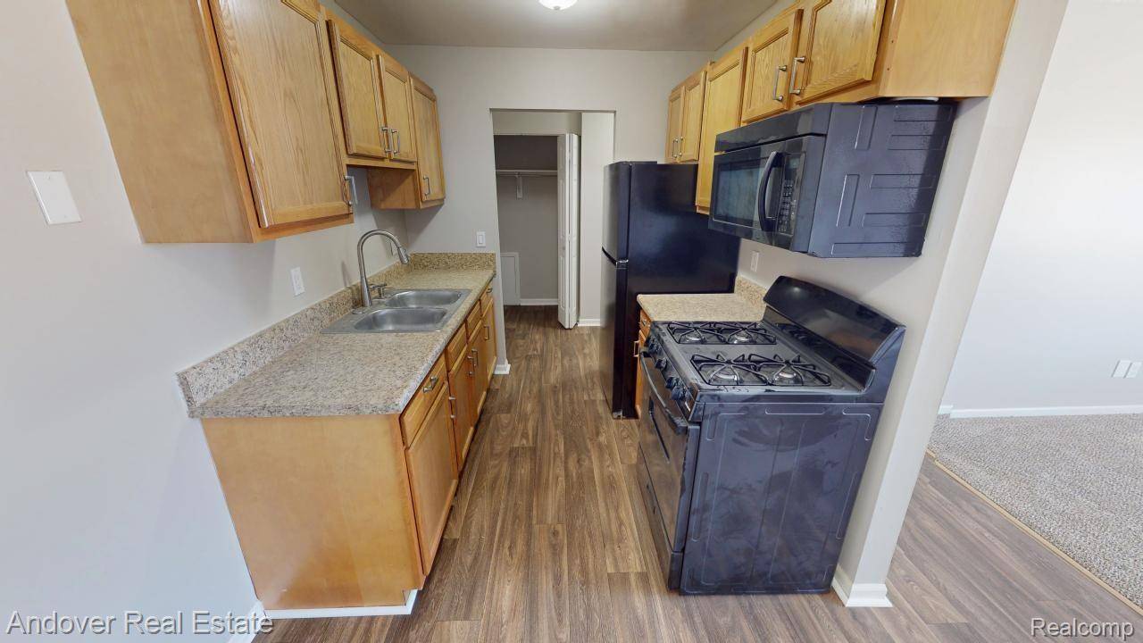 Dundee, MI 48131,500 E MONROE ST #304