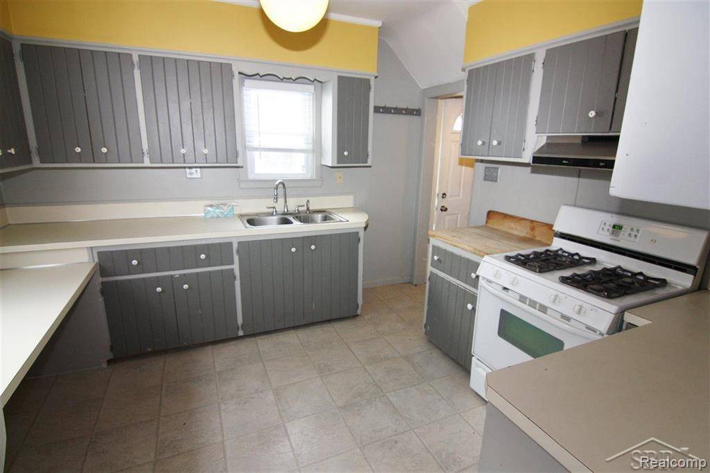 Saginaw, MI 48602,1717 Ottawa ST