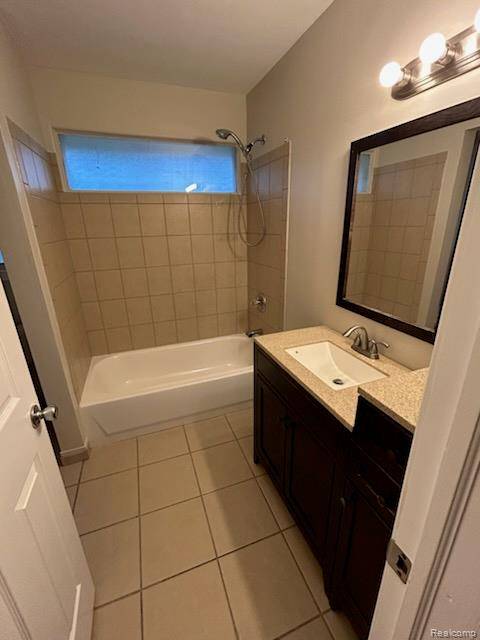 Harper Woods, MI 48225,20202 Hunt Club DR