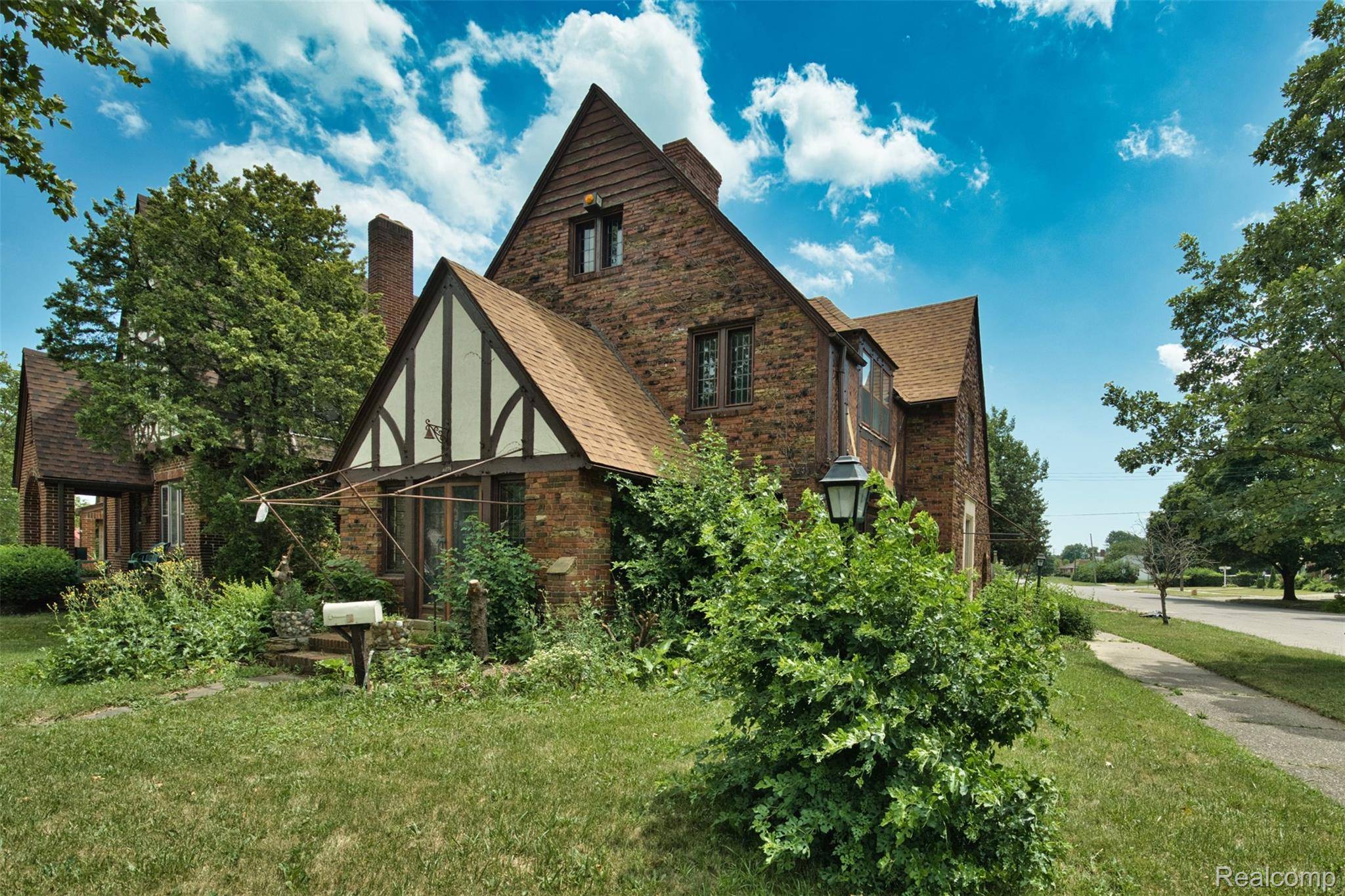 Detroit, MI 48228,13145 Mackenzie ST