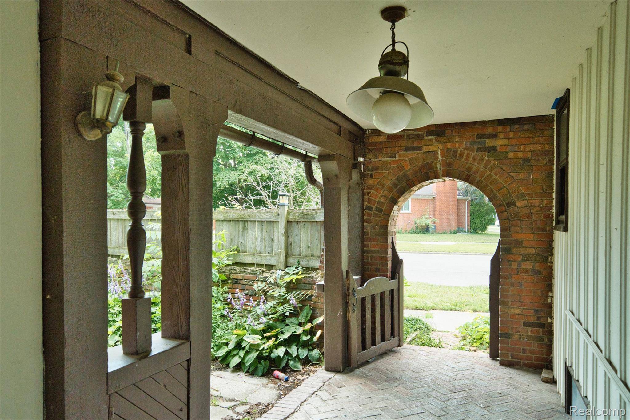 Detroit, MI 48228,13145 Mackenzie ST