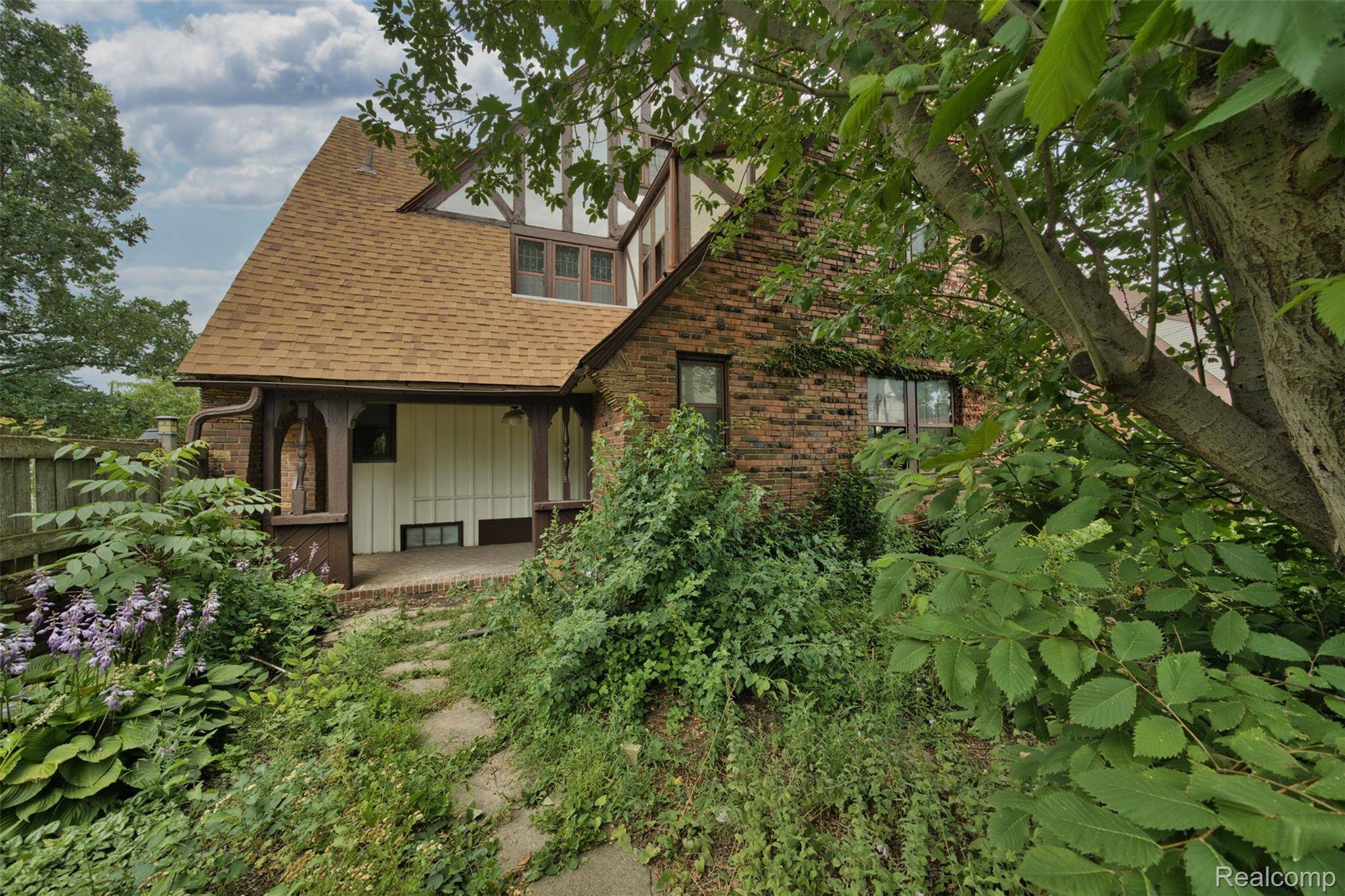 Detroit, MI 48228,13145 Mackenzie ST