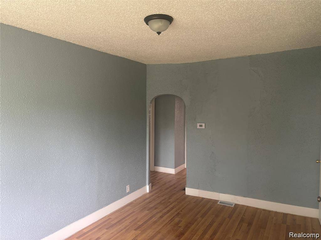 Detroit, MI 48238,13639 La Salle BLVD #2409