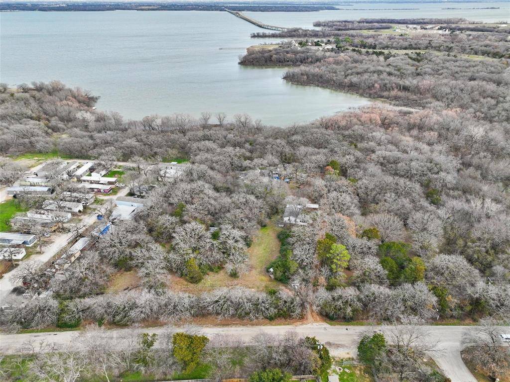 Shady Shores, TX 76208,429 S Shady Shores Road