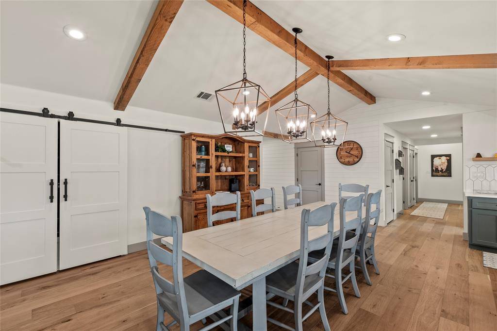 Tool, TX 75143,2324 Driftwood Drive