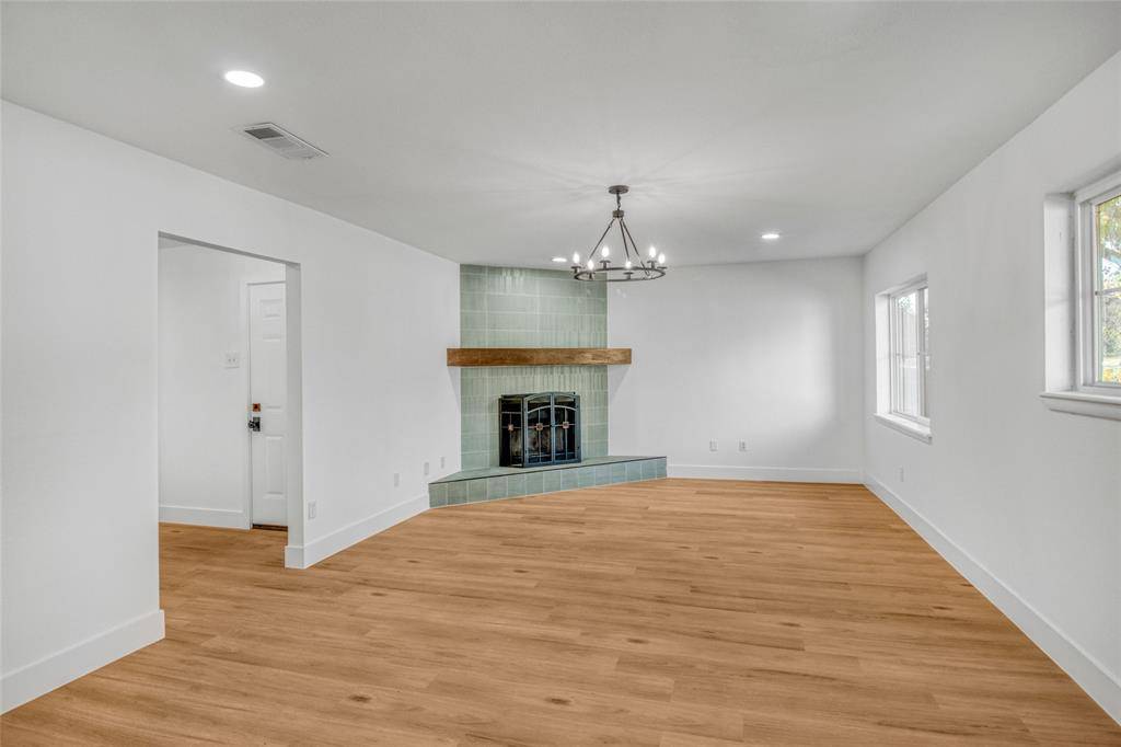 Hurst, TX 76053,116 Donald Drive