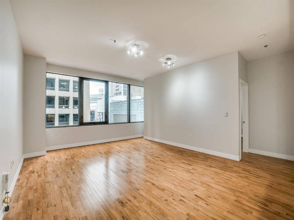 Dallas, TX 75202,1200 Main Street #408