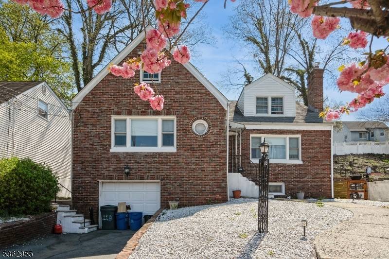 Belleville Twp., NJ 07109,118-120 Nolton St