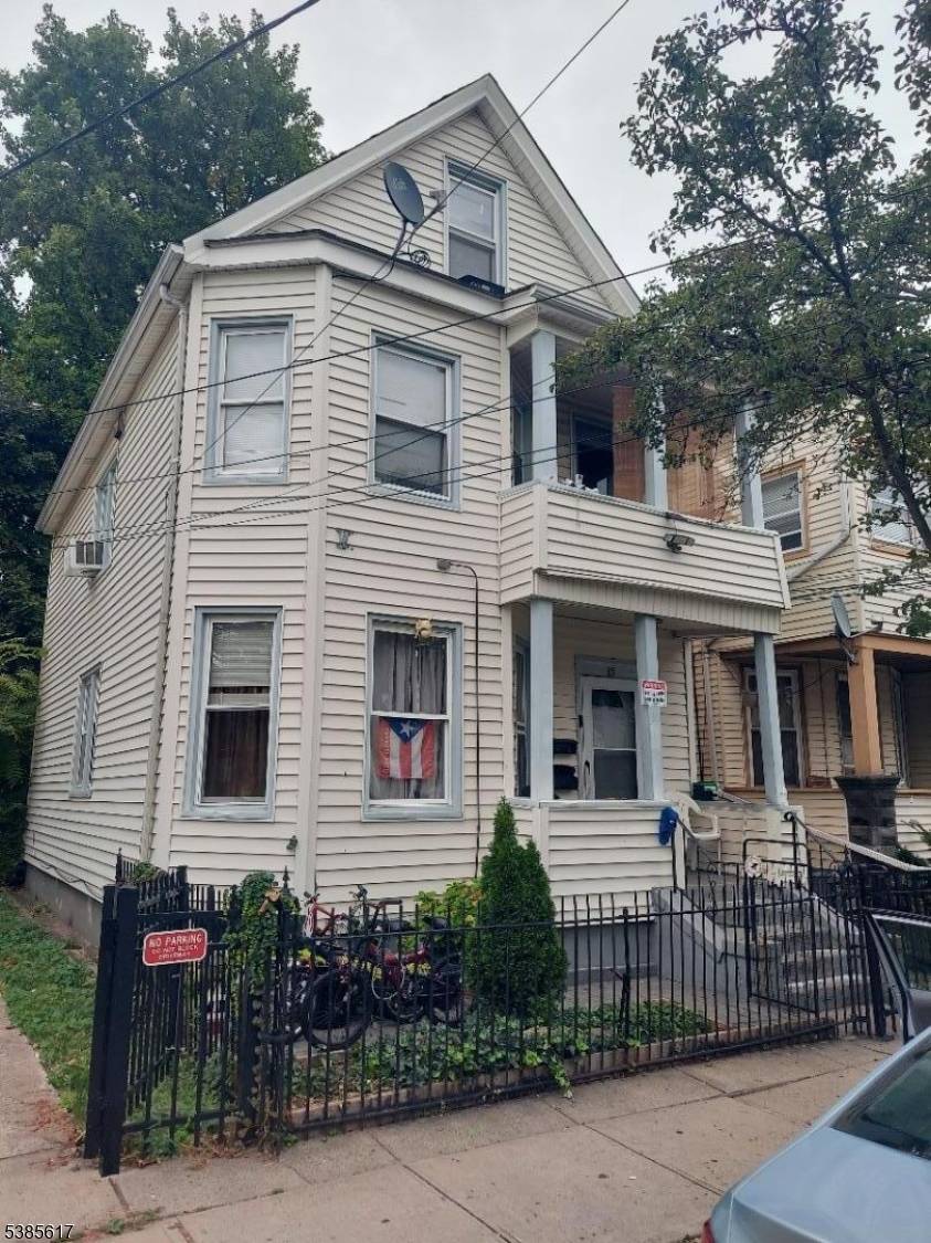 Clifton City, NJ 07011,35 Harrison Pl