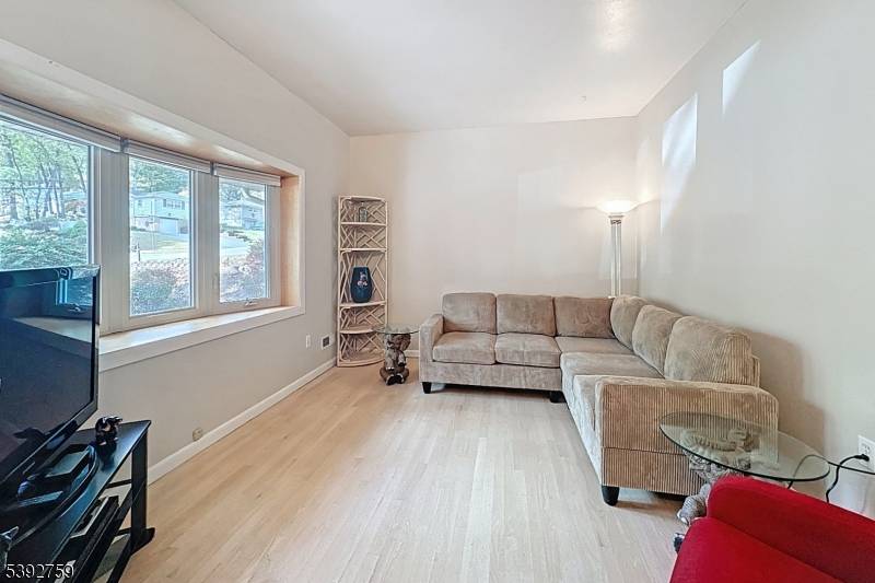 Rockaway Twp., NJ 07866,51 Sioux Ave