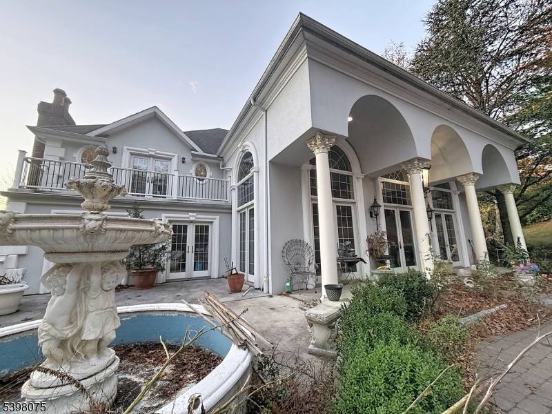 Saddle River Boro, NJ 07458,19 Powder Hill Rd