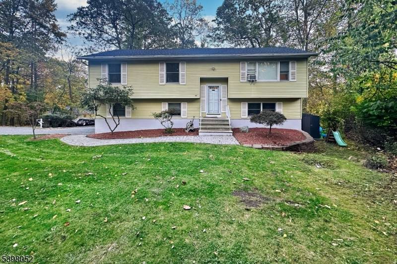 Rockaway Twp., NJ 07866,53 Mountain Ave