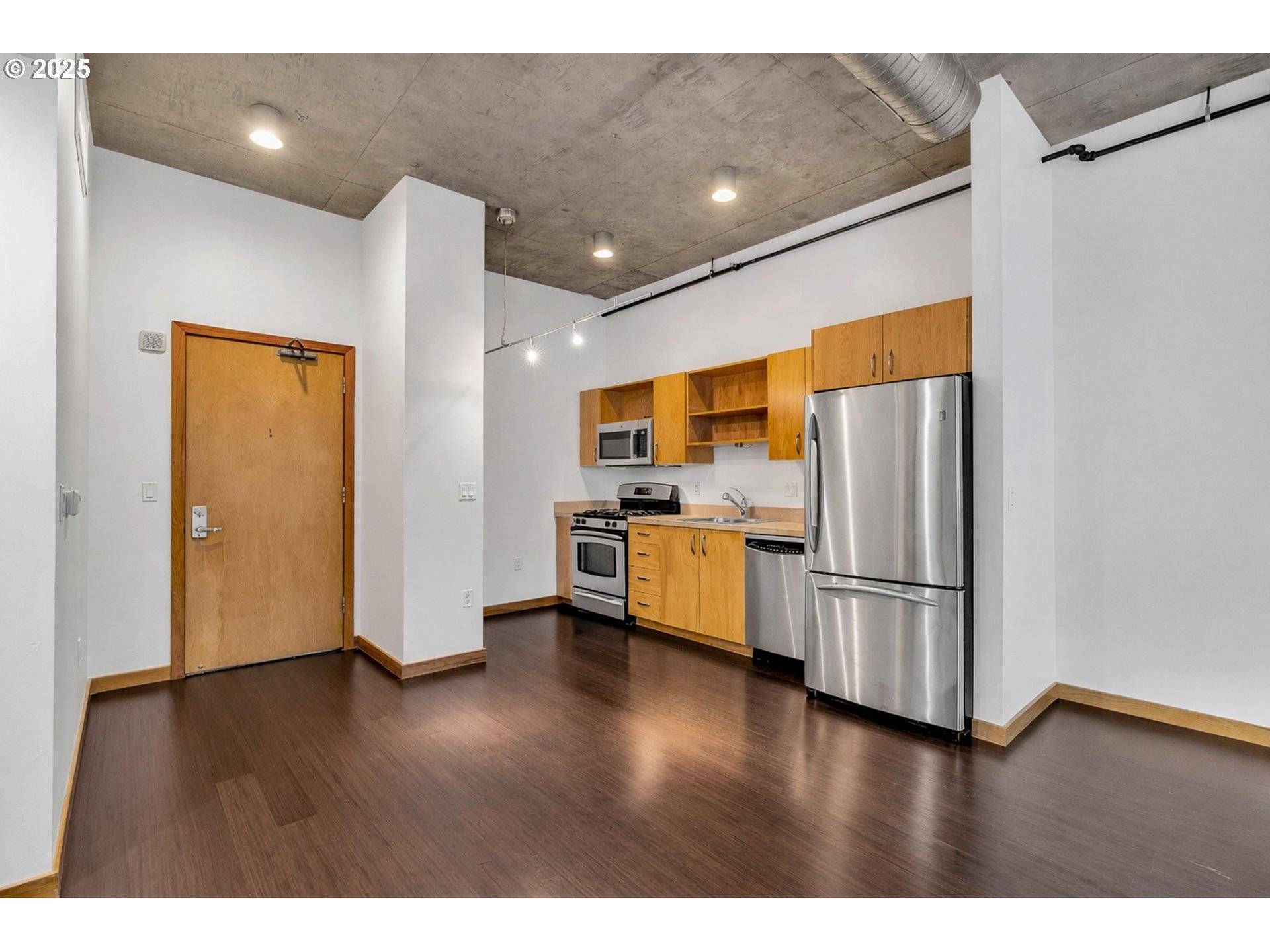 Portland, OR 97209,1255 NW 9TH AVE #217