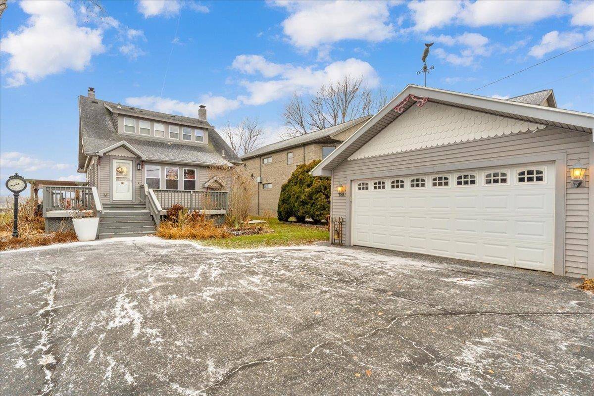 Algonac, MI 48001,4979 Pointe Tremble RD