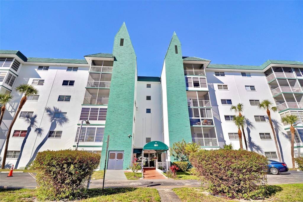 Lauderhill, FL 33313,4751 NW 21st St #209