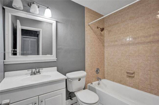 Oakland Park, FL 33306,1816 E Oakland Park Blvd #64