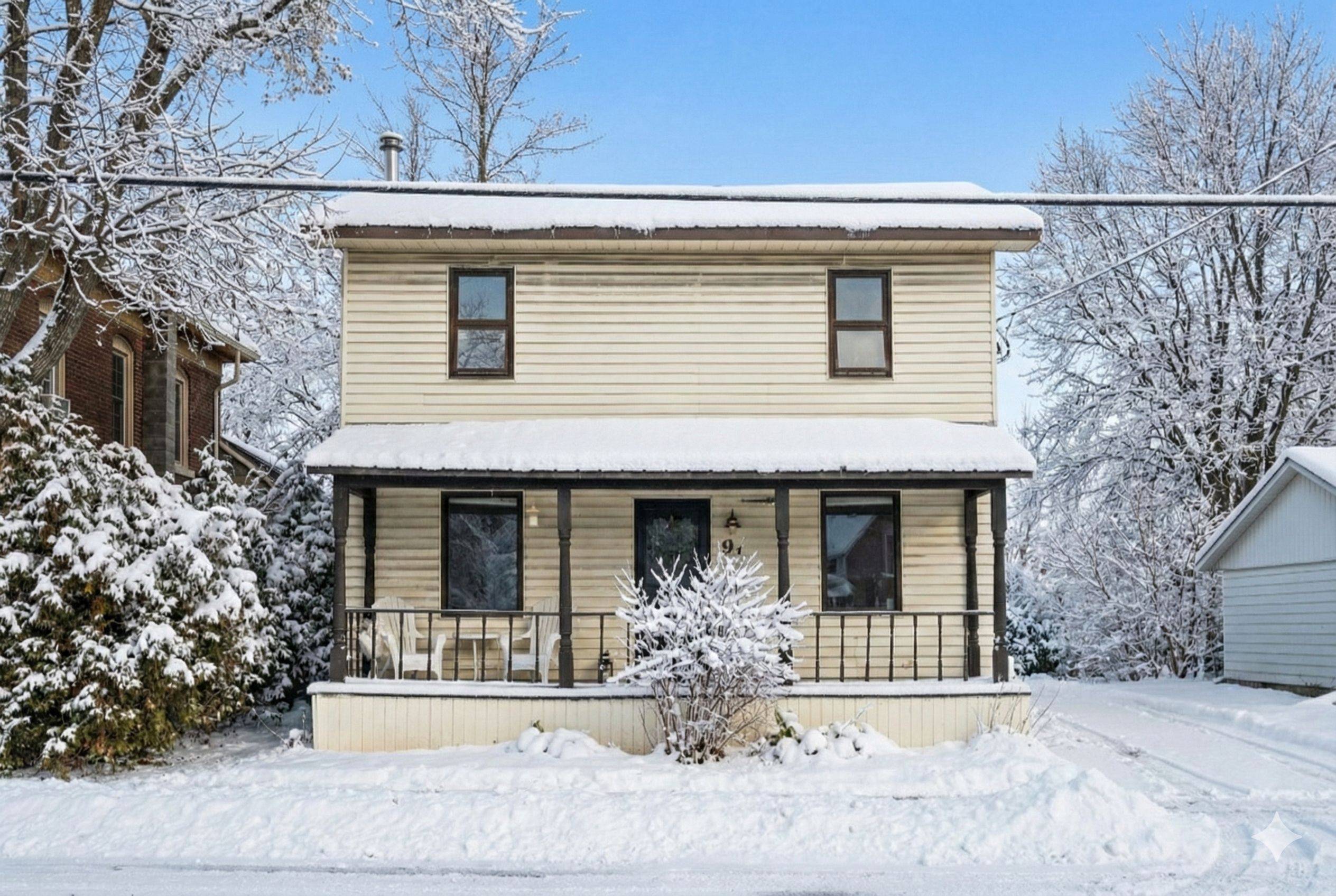 North Dundas, ON K0A 2R0,94 MAIN ST