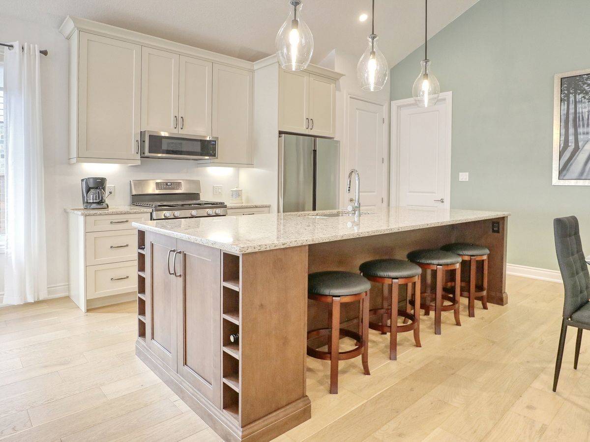 London South, ON N6K 0K7,1891 Trailsway DR