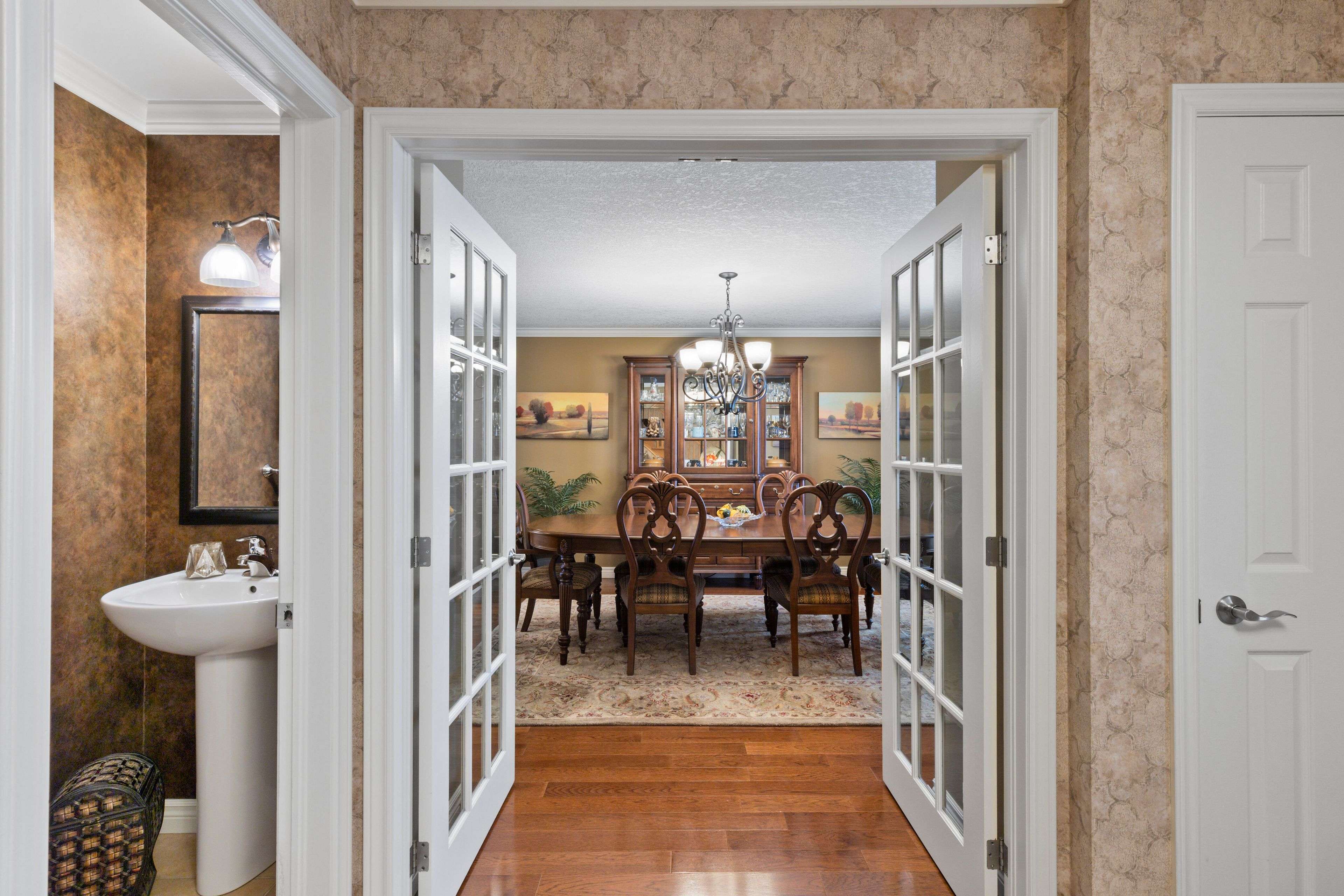 London South, ON N6J 4P3,114 Monte Vista CRES