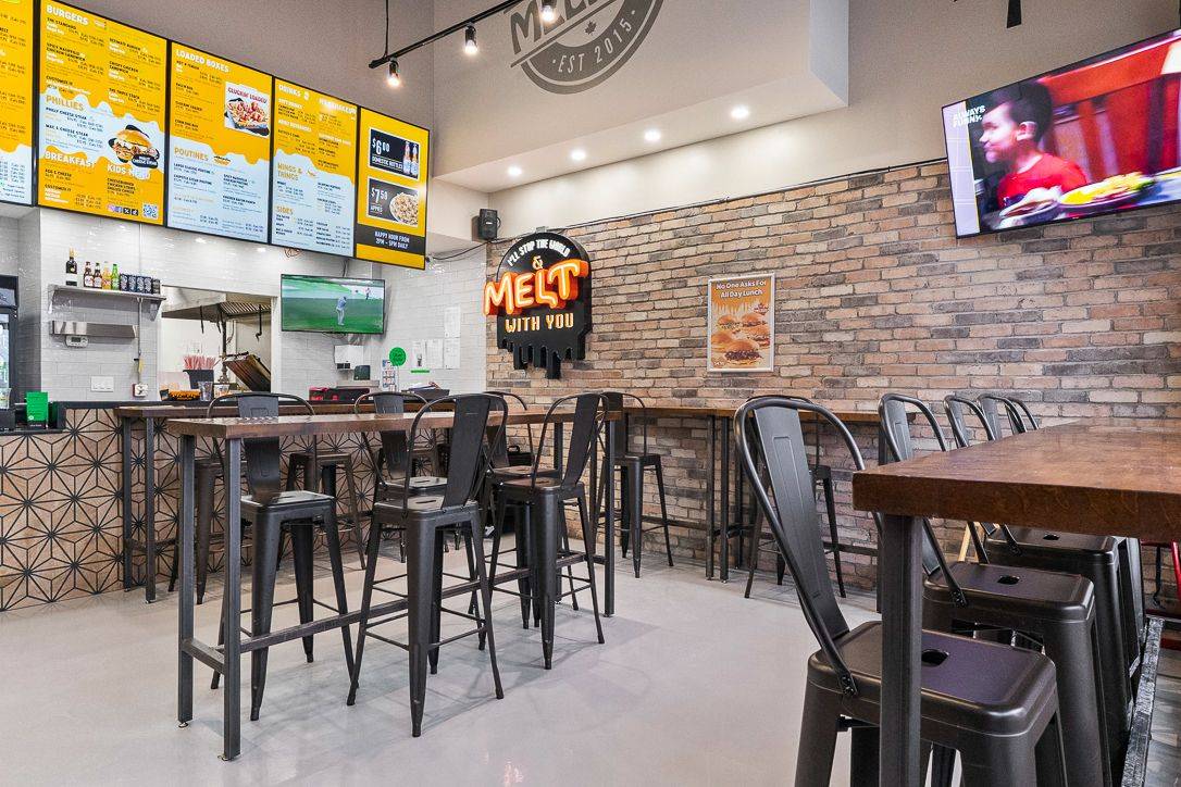 Thorold, ON L2V 3Z9,9 Pine ST N #34