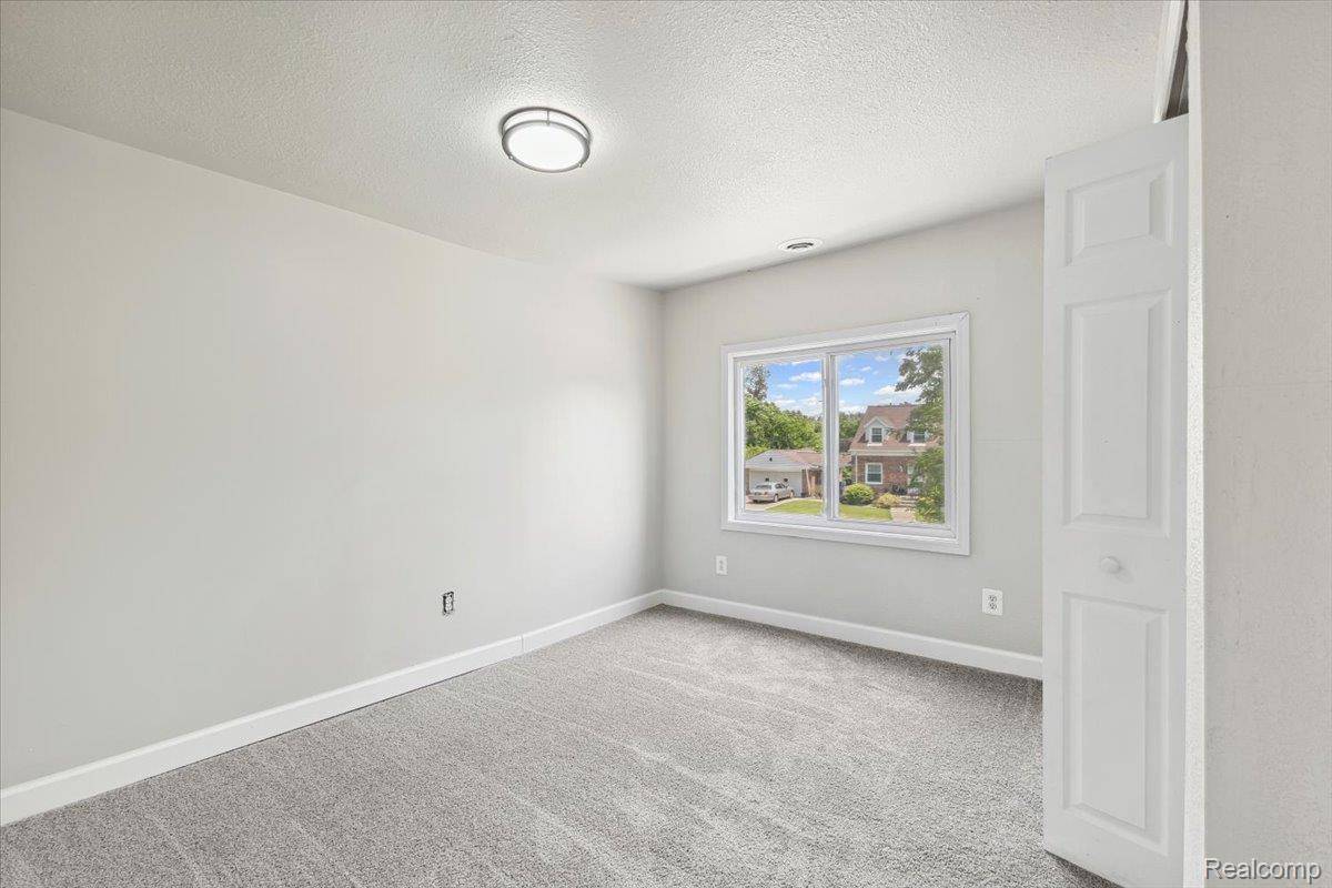 Inkster, MI 48141,3140 Moore ST