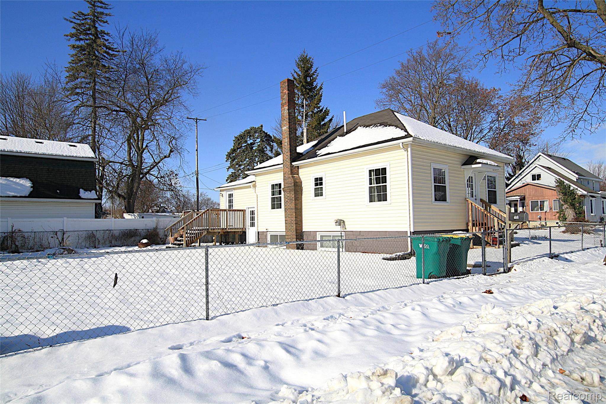 Durand, MI 48429,102 S Division ST