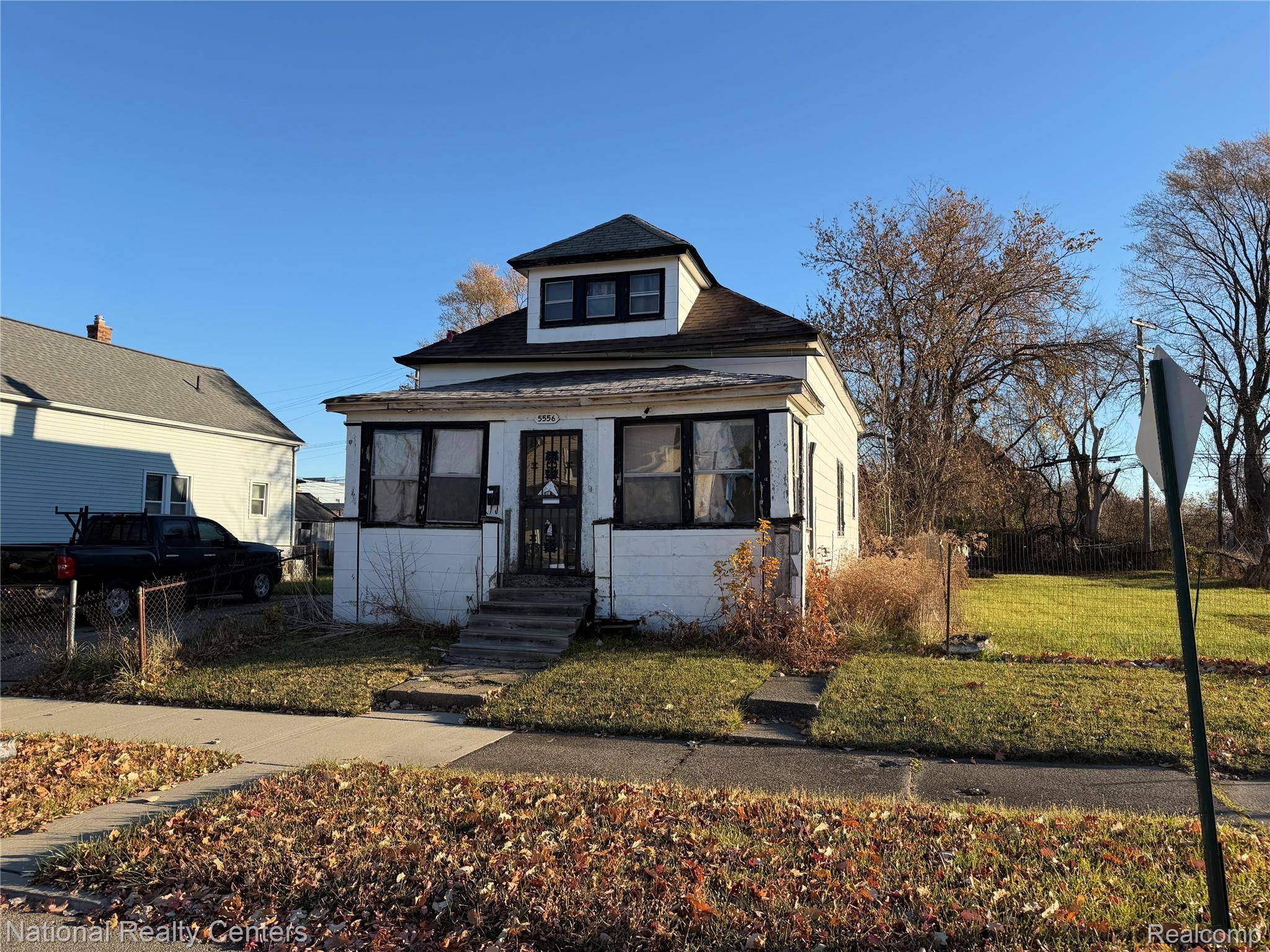 Detroit, MI 48213,5556 Cooper ST