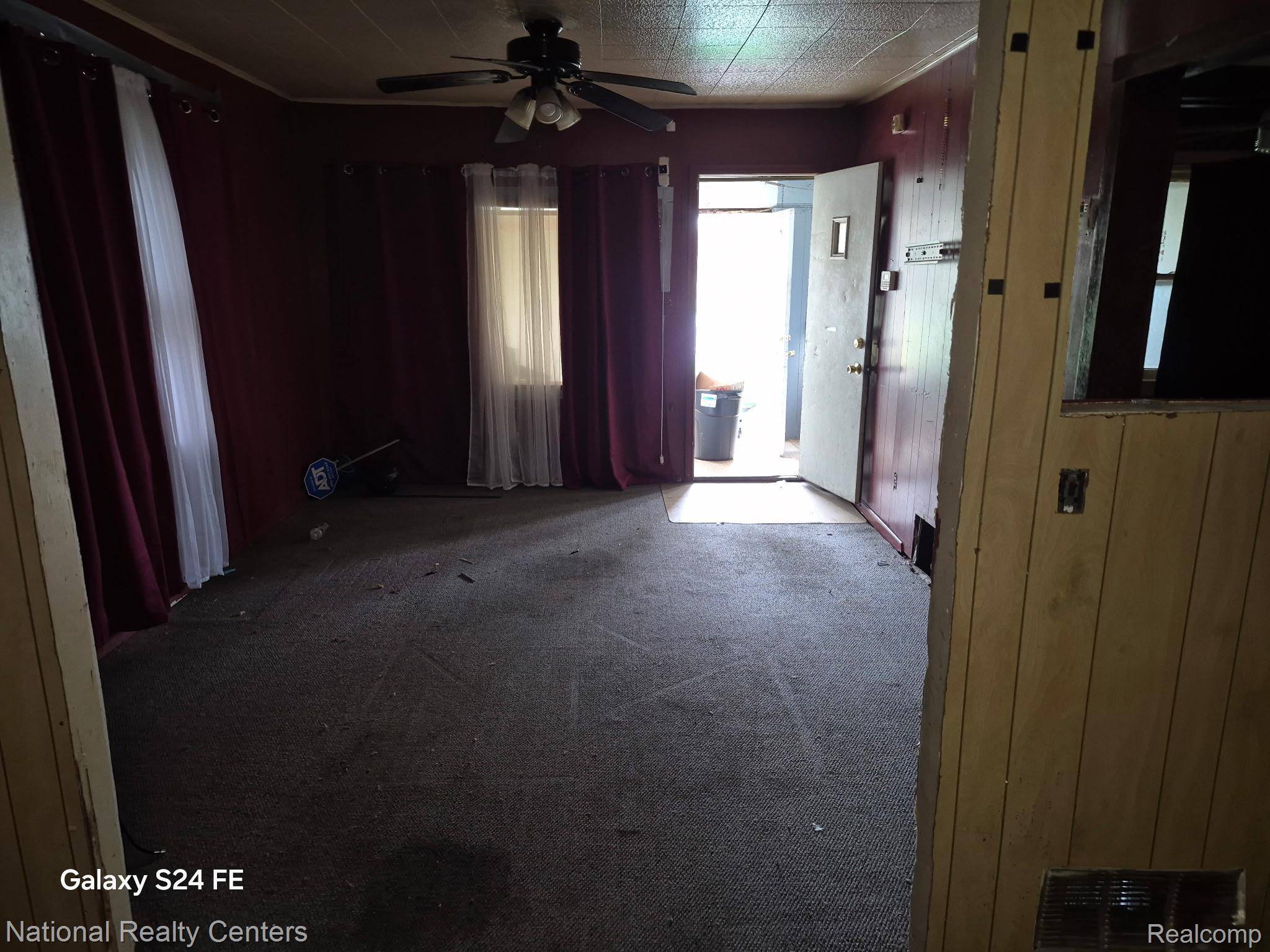 Ecorse, MI 48229,35 Bell ST