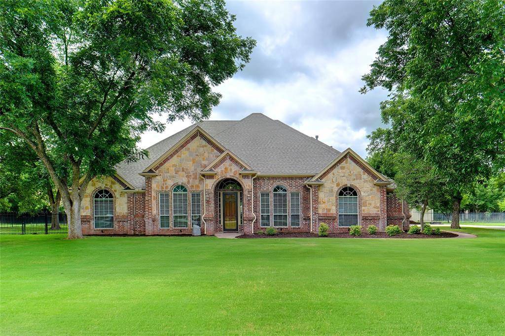 Aurora, TX 76078,613 W Aurora Vista Trail