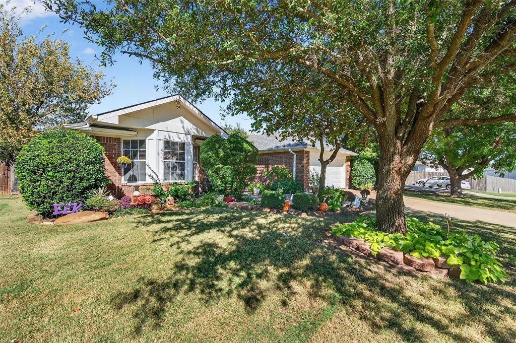 Sherman, TX 75092,1712 Timberline Lane