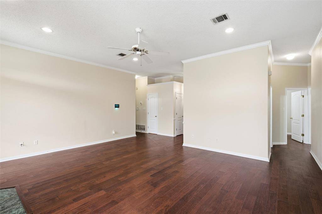 Hewitt, TX 76643,621 Yukon Pass Drive