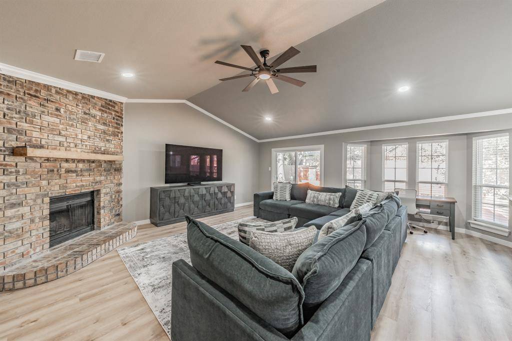 Euless, TX 76039,505 Rosemary Lane