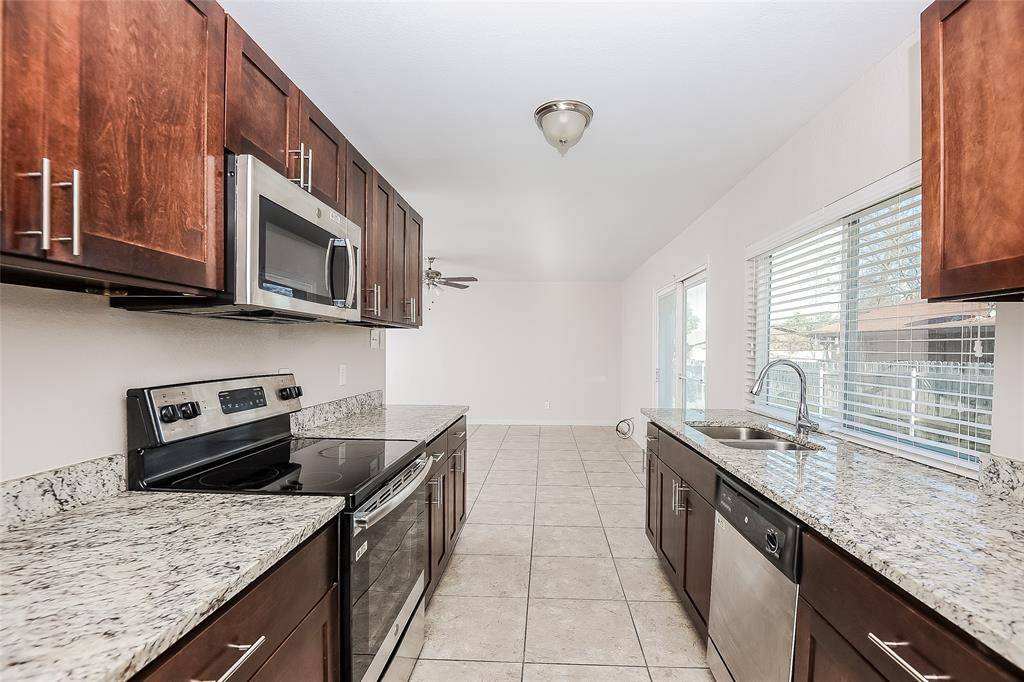 Dallas, TX 75249,7235 Long Canyon Trail