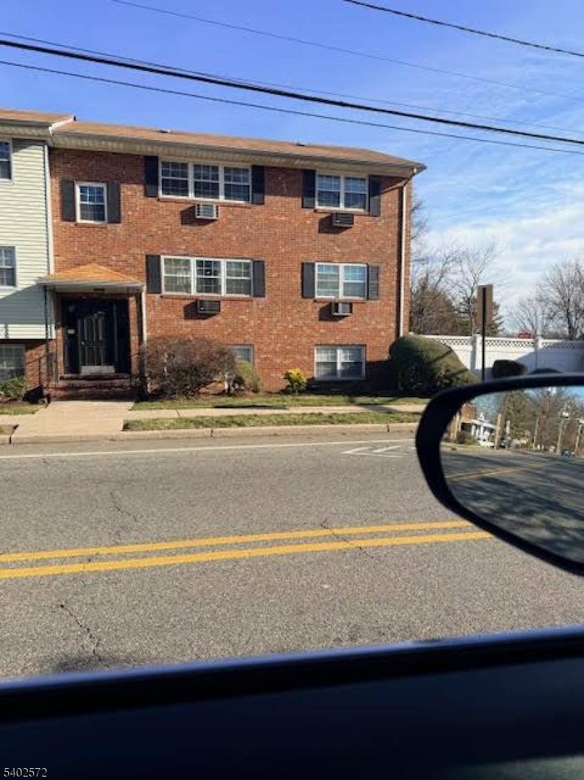 Clifton City, NJ 07013,355 Broad St