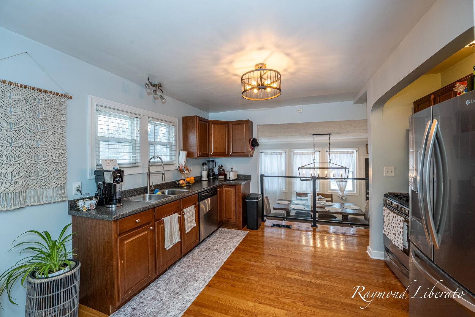 Grand Rapids, MI 49503,825 Spring AVE NE