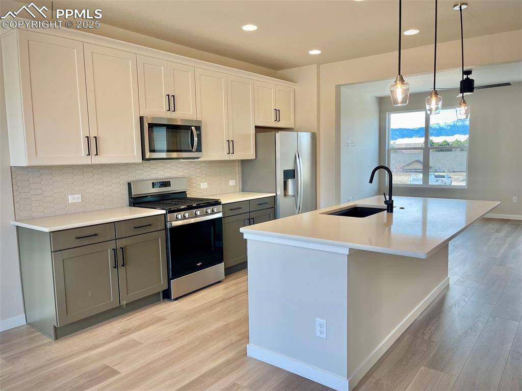 Colorado Springs, CO 80922,3551 Summer Dream AVE