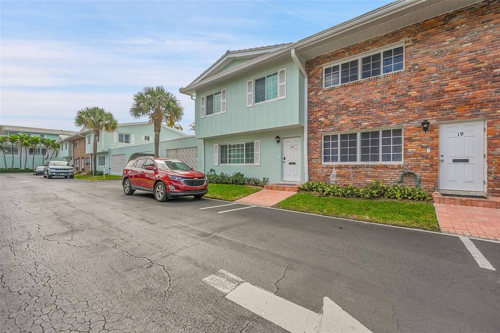 Lauderdale By The Sea, FL 33308,5400 N Ocean Blvd #20