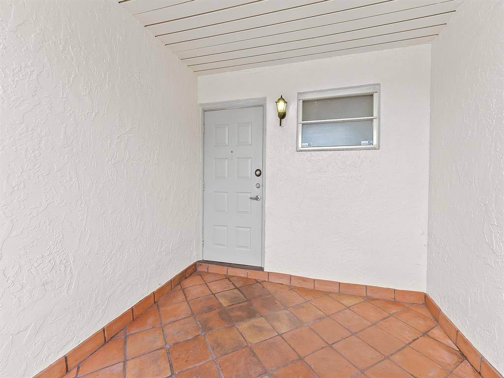 Davie, FL 33317,2226 Nova Village Dr