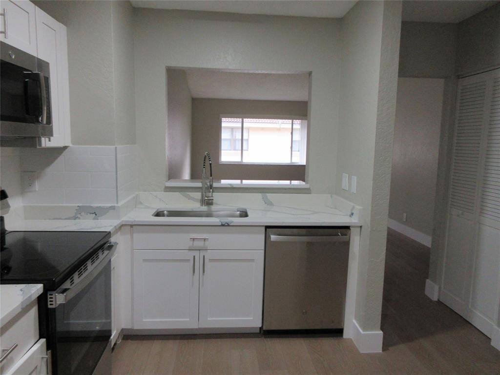 Coral Springs, FL 33065,11446 NW 42nd St