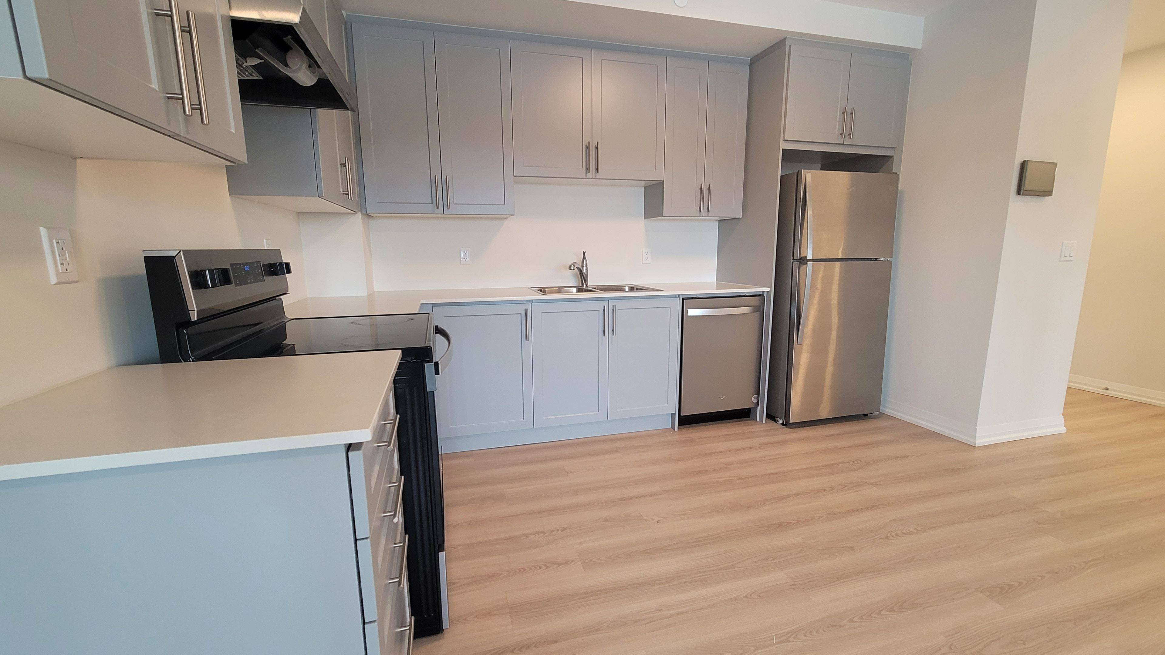 Richmond Hill, ON L4E 1N6,13042 Yonge ST #509 (LP09)