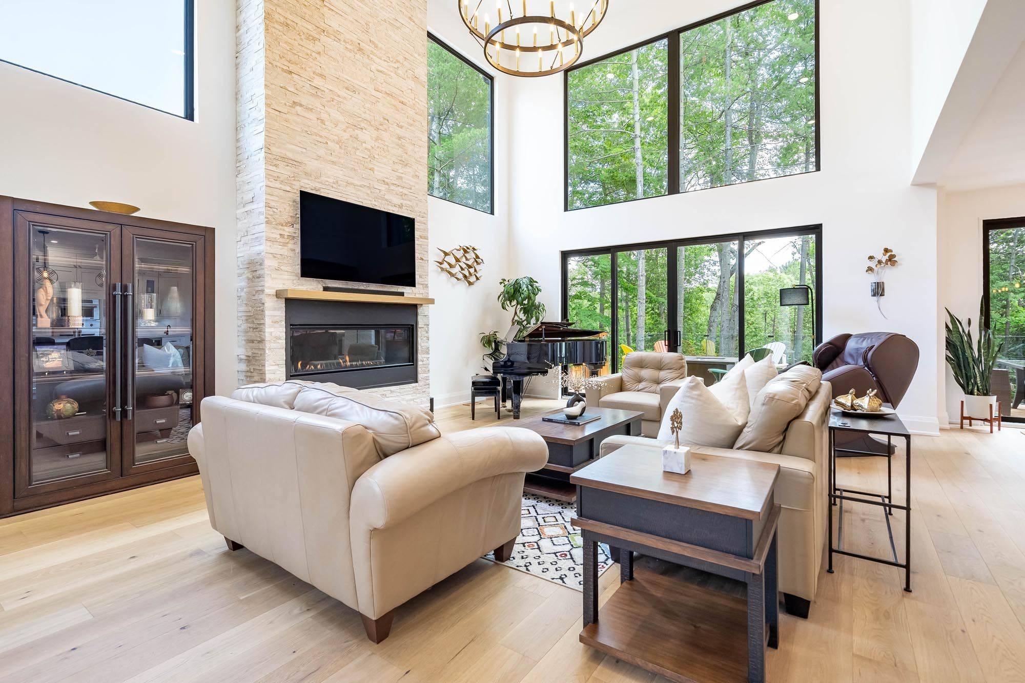 Wasaga Beach, ON L9Z 2V4,183 Woodland DR