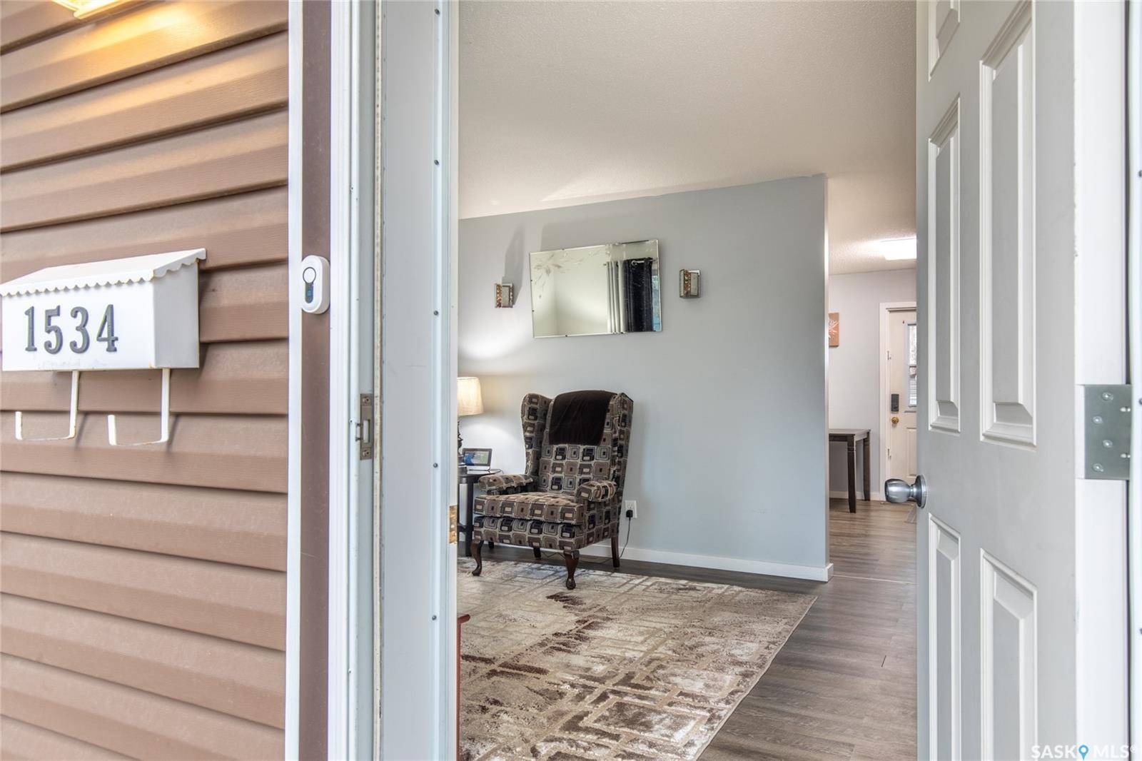 Moose Jaw, SK S6H 6S7,1534 Vaughan STREET