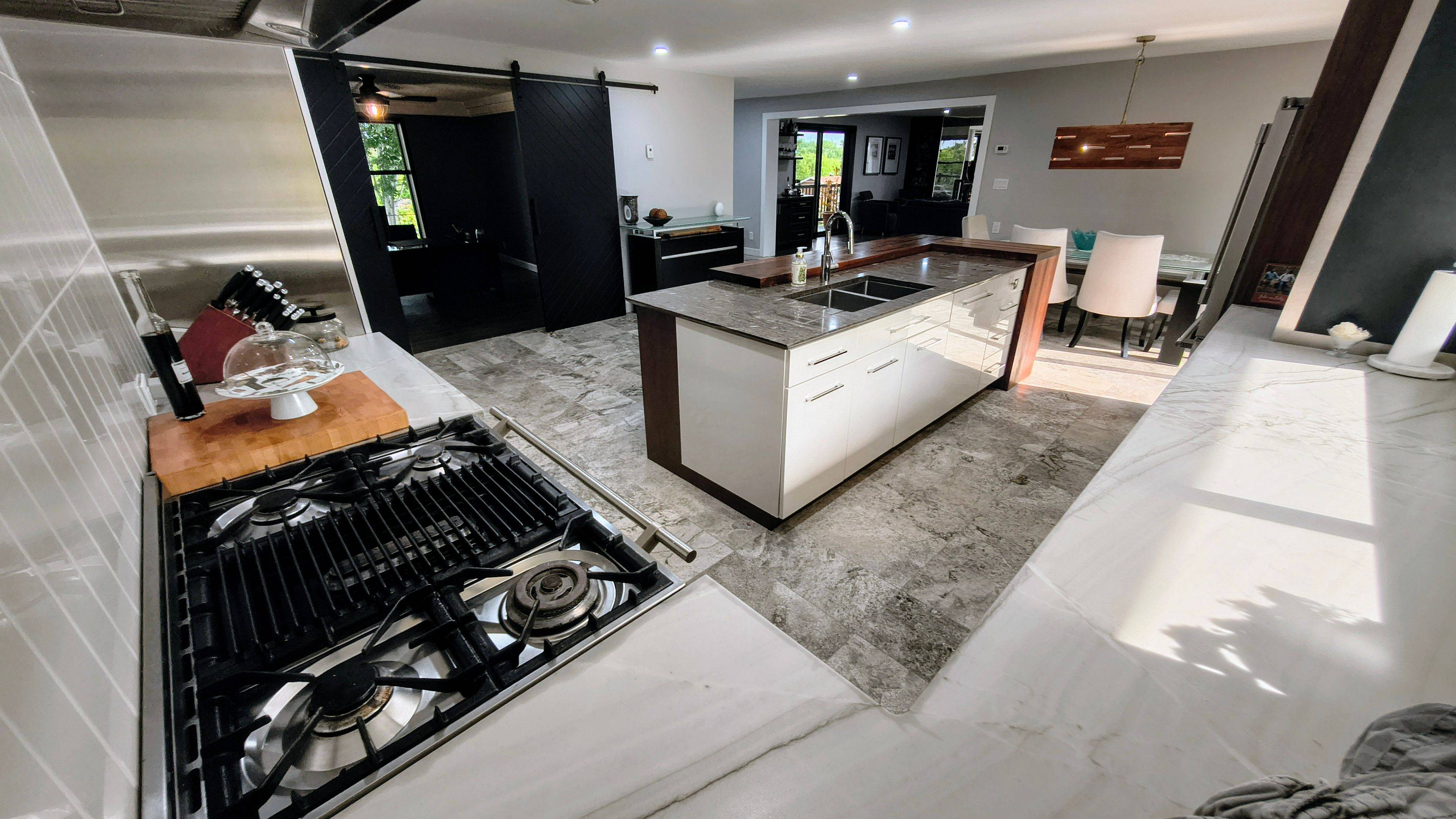 Timmins, ON P4N 7Y5,651 Cedar ST N