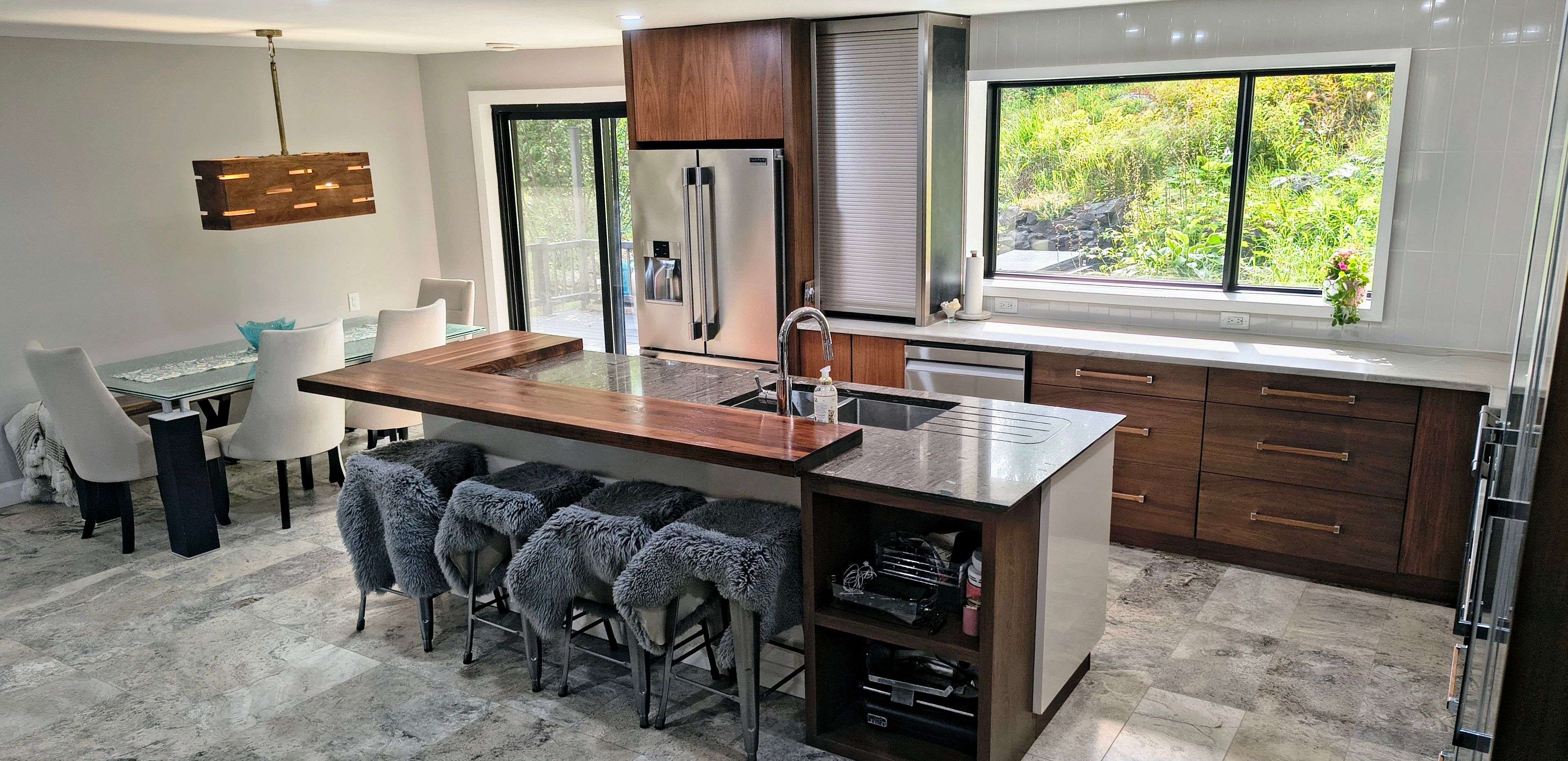 Timmins, ON P4N 7Y5,651 Cedar ST N