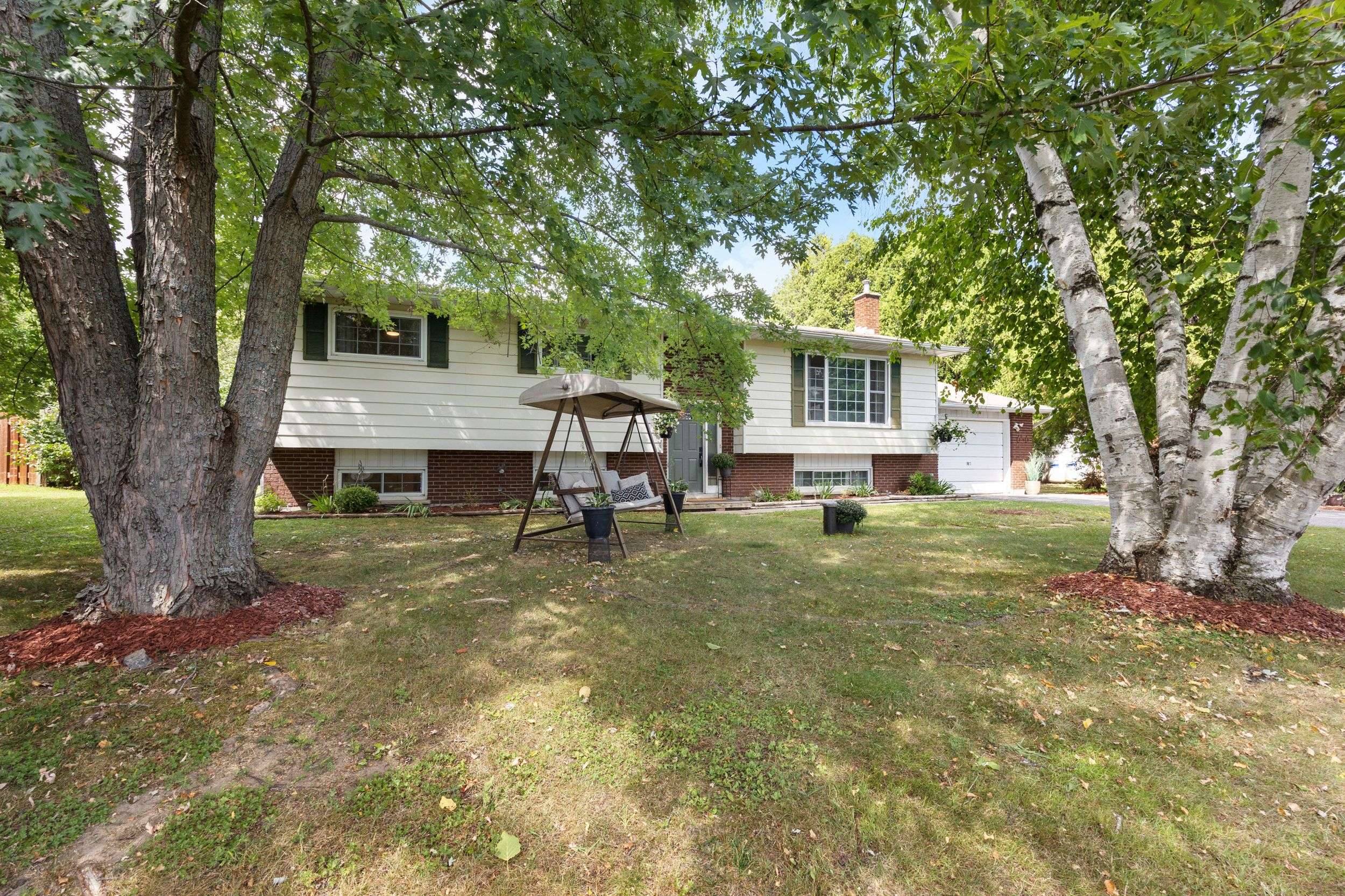 Elizabethtown-kitley, ON K0G 1G0,656 Kitley 3 Line