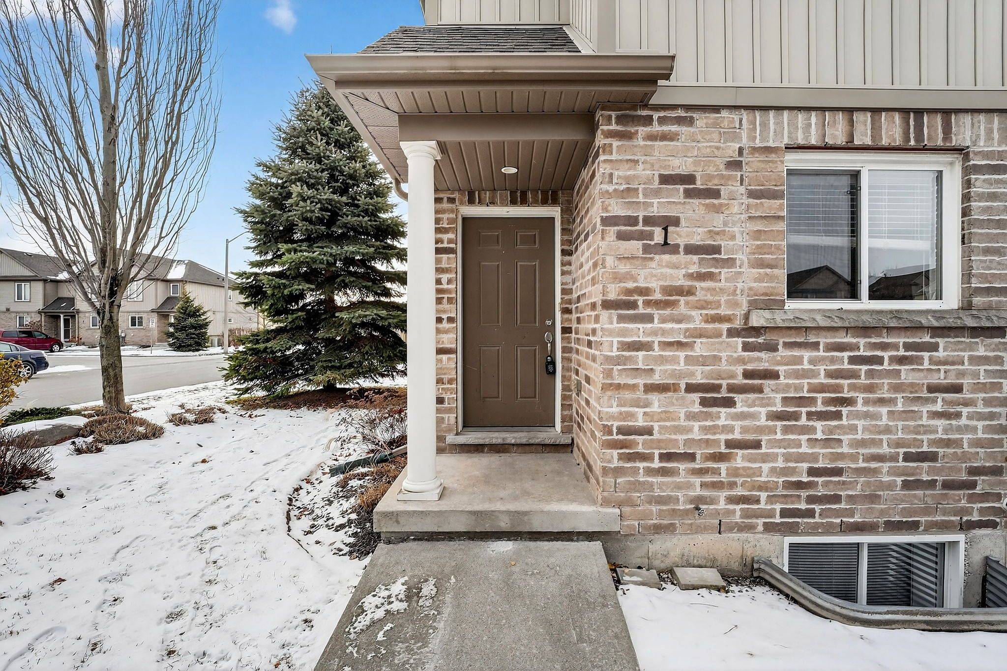 Niagara Falls, ON L2H 0L6,6117 Kelsey CRES #1