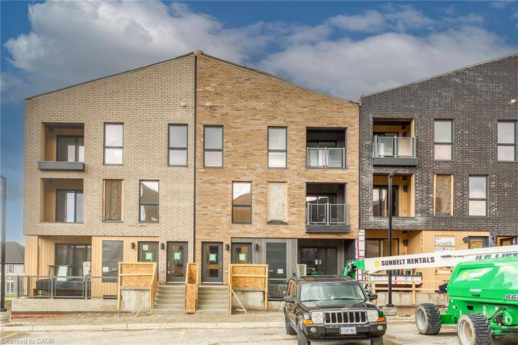 Kitchener, ON N2E 0H8,10 Urbane BLVD #C017