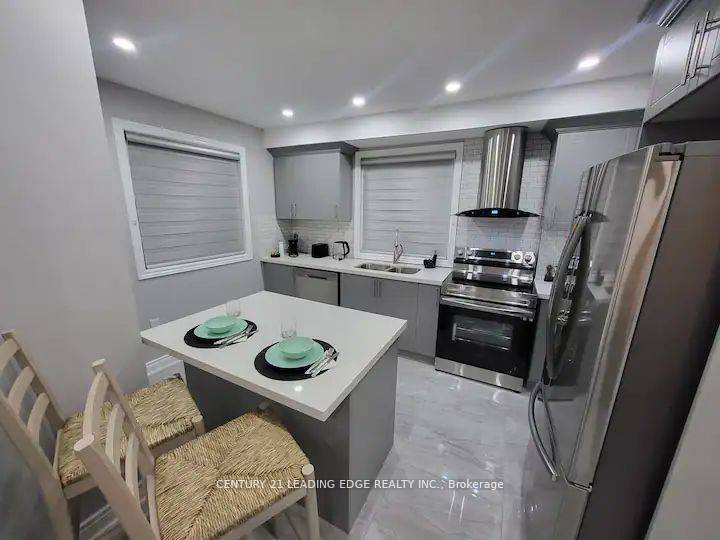 Niagara Falls, ON L2E 3Z4,5595 WESLEY PL